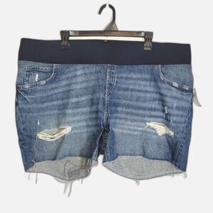New Old Navy Maternity Low Panel Jean Shorts 18